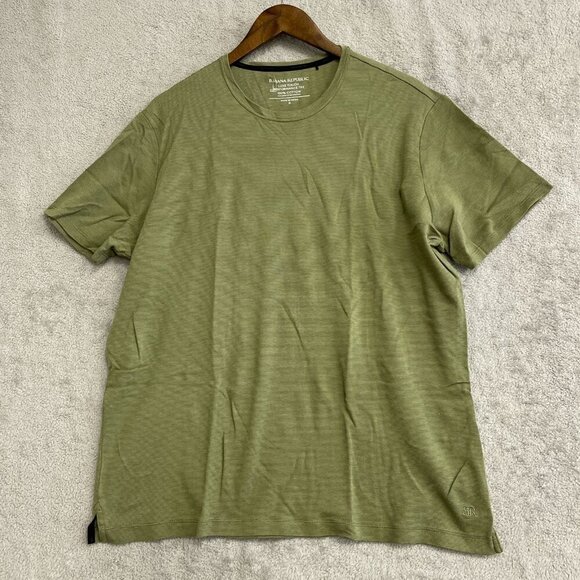 NWOT Banana Republic Men's XL Luxe Touch Performance Tee 100% Cotton Green - Picture 2 of 8